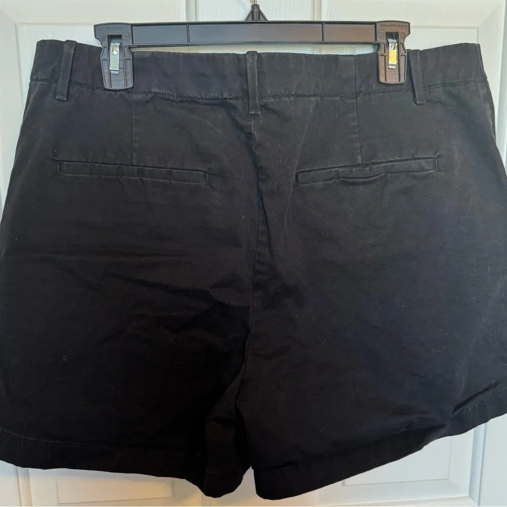 EUC Banana Republic Black Womens Flat Front Shorts Size 14